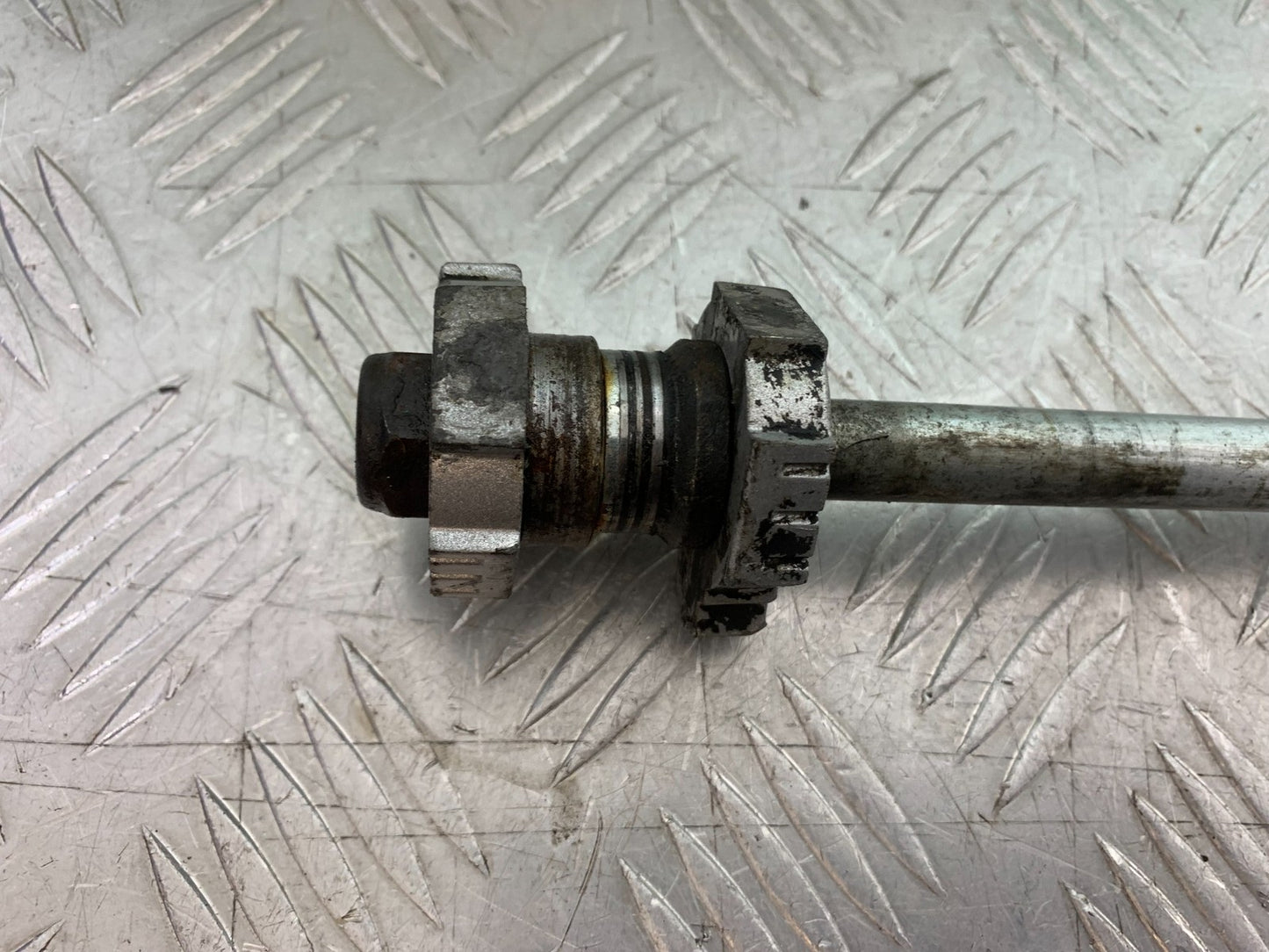 KTM RC125 RC 125 REAR WHEEL SPINDLE   YEAR 2017-2022 (CMB 1244)