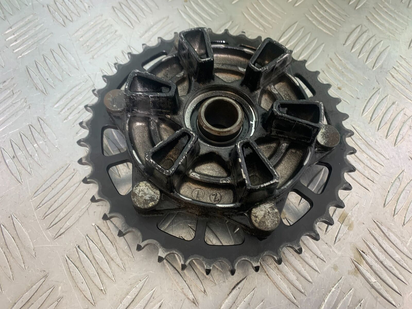 HONDA CBR600 CBR 600 RR SPROCKET CARRIER  YEAR 2003-2004 CMB1086)