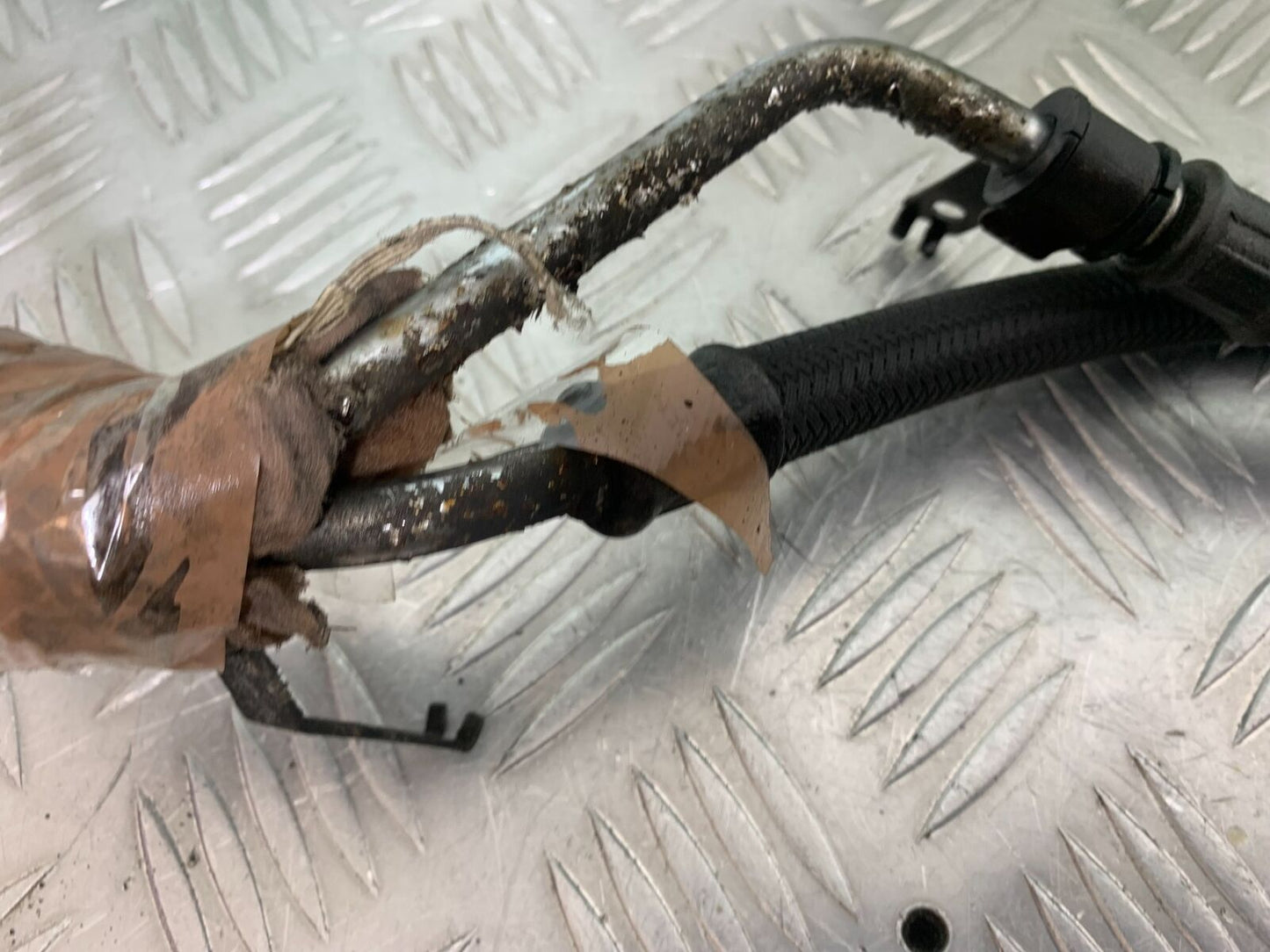 HONDA CBR1100 BLACKBIRD OIL COOLER LINES  YEAR 1999-2005 (CMB1103)