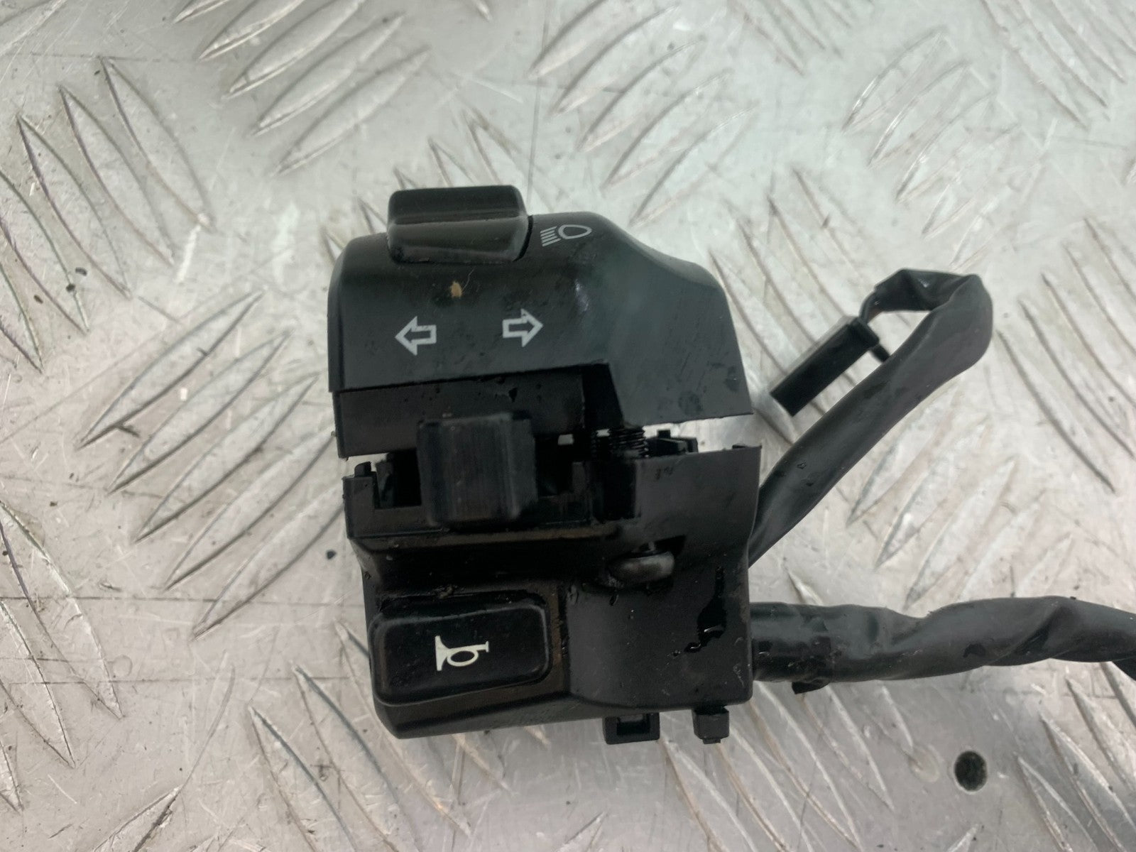 ROYAL ENFIELD HIMALAYAN 411 LEFT SWITCH GEAR  YEAR 2018-2023 (CMB1279)