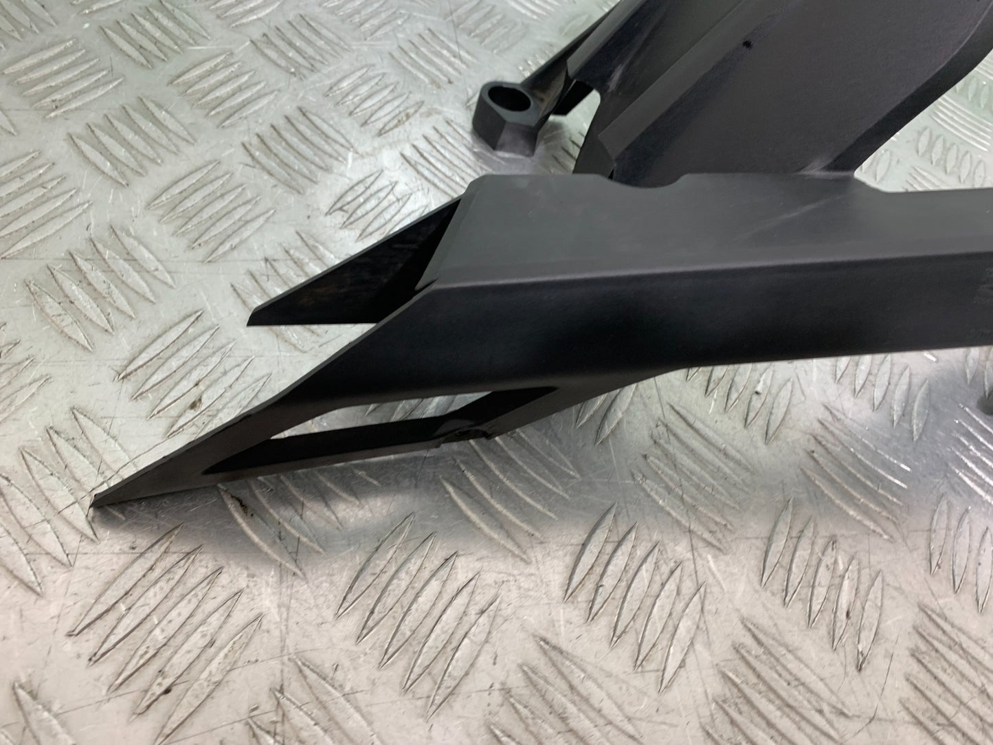KTM DUKE 125 HUGGER   YEAR 2017-2022 (CMB1274)