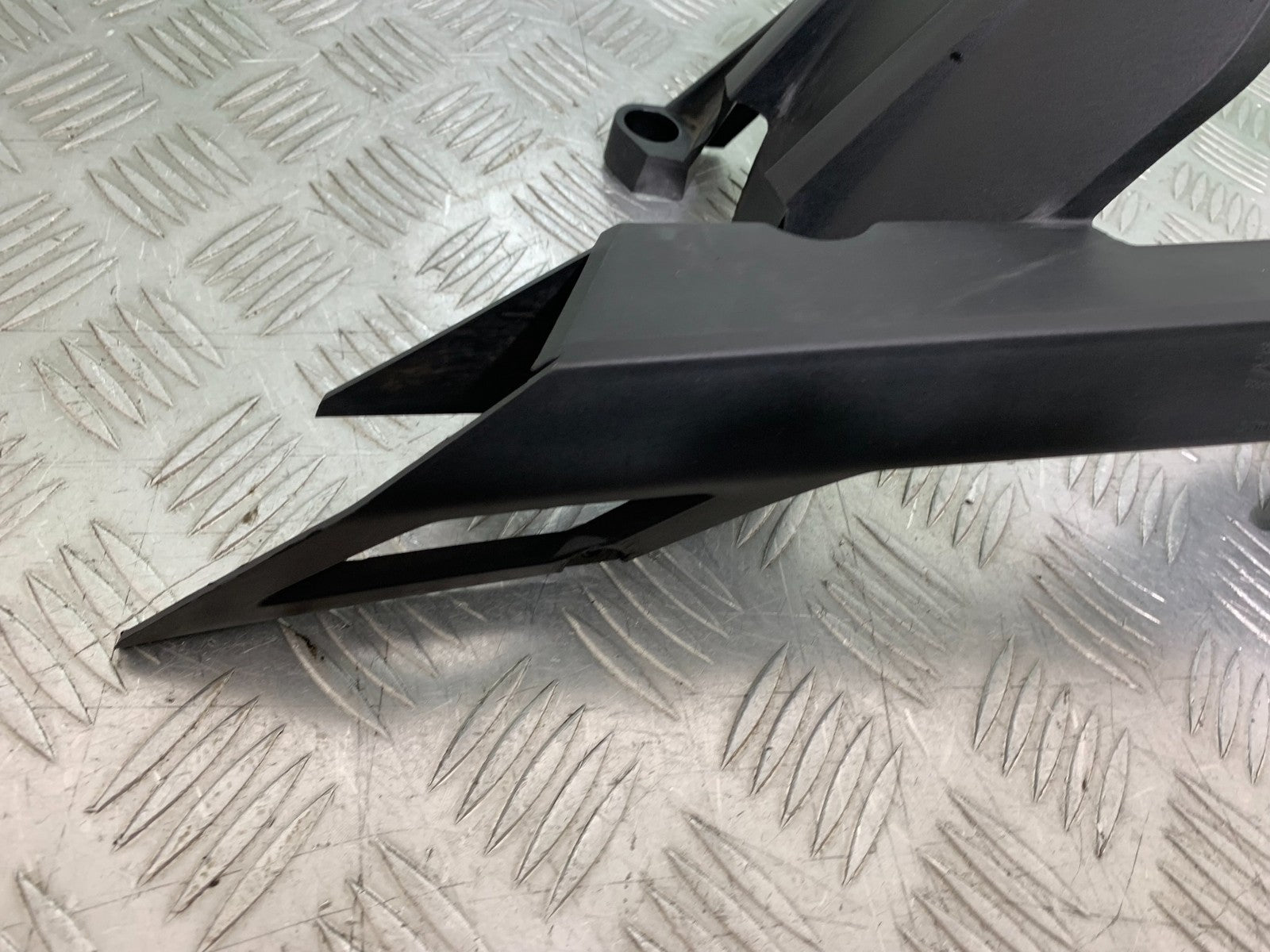 KTM DUKE 125 HUGGER   YEAR 2017-2022 (CMB1274)