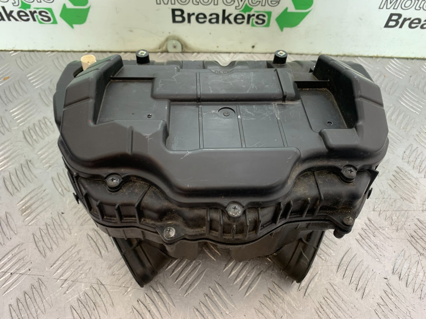 HONDA CBR1000 RR  AIRBOX YEAR 2008-2011 (CMB1330)
