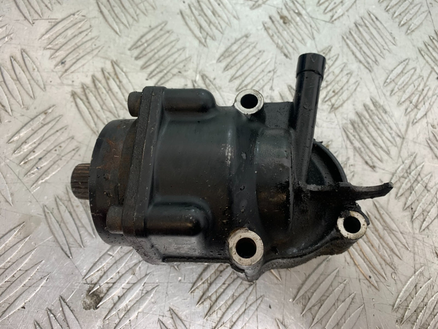 HONDA VT700 VT 700 ENGINE OUT PUT SHUFT  SHADOW  YEAR 1984-85 (CMB1328)