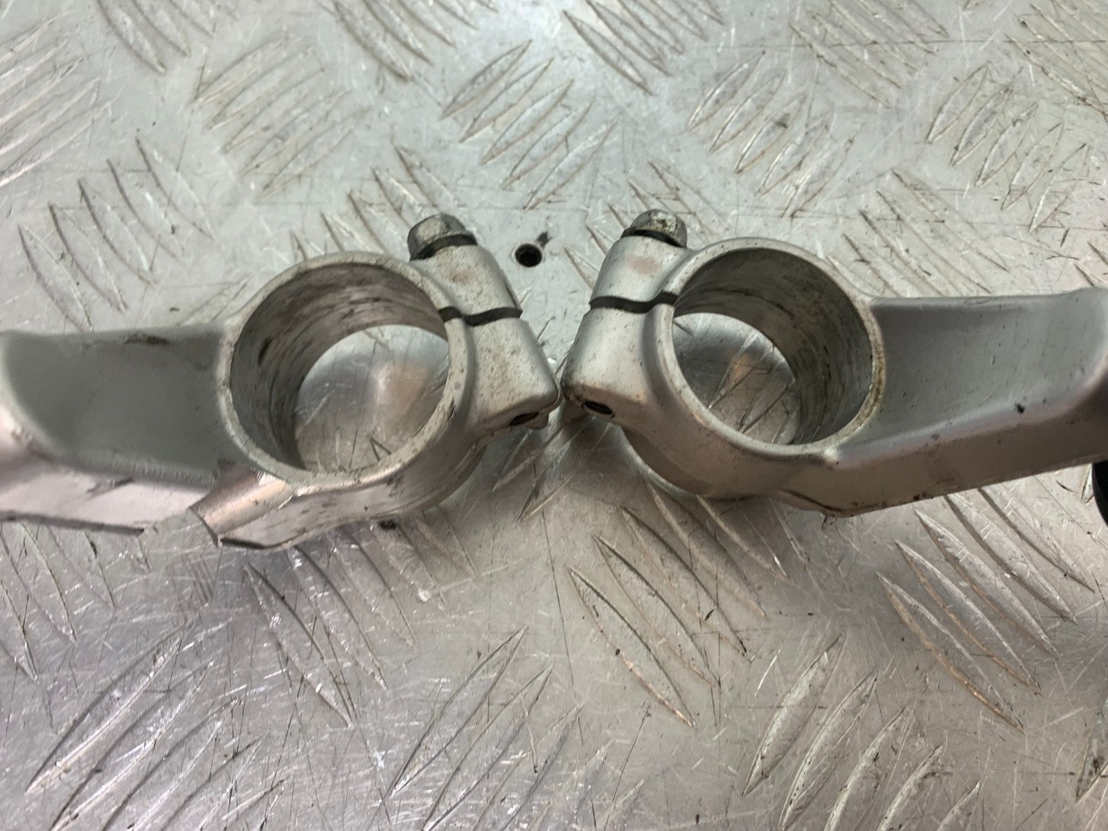 HONDA VFR800 VFR 800 V-TEC HANDLEBARS   YEAR 2002 -09 (CMB1296)
