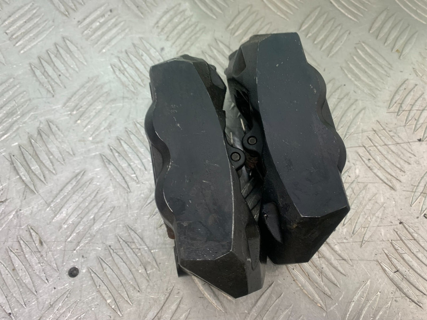 BMW R1200 R 1200 GS FRONT BRAKE CALIPERS   YEAR 2013-2016 (CMB1257)