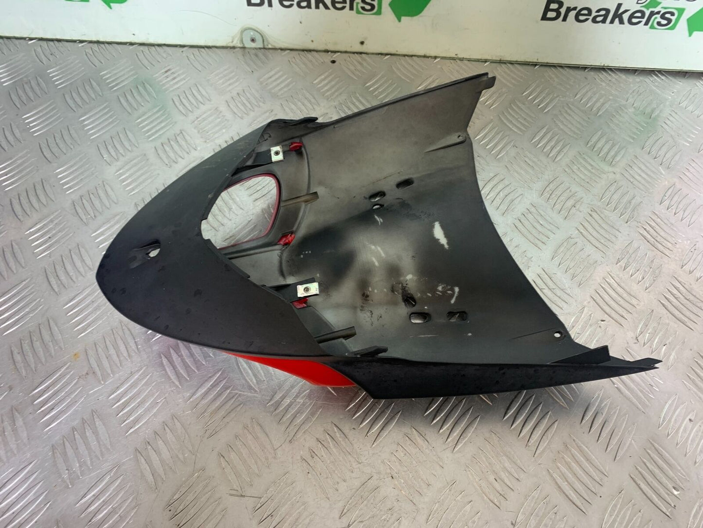 MOTORINI MISANO SXI 125 TAIL PIECE REAR LIGHT SURROUND   YEAR 2022 (CMB1078)