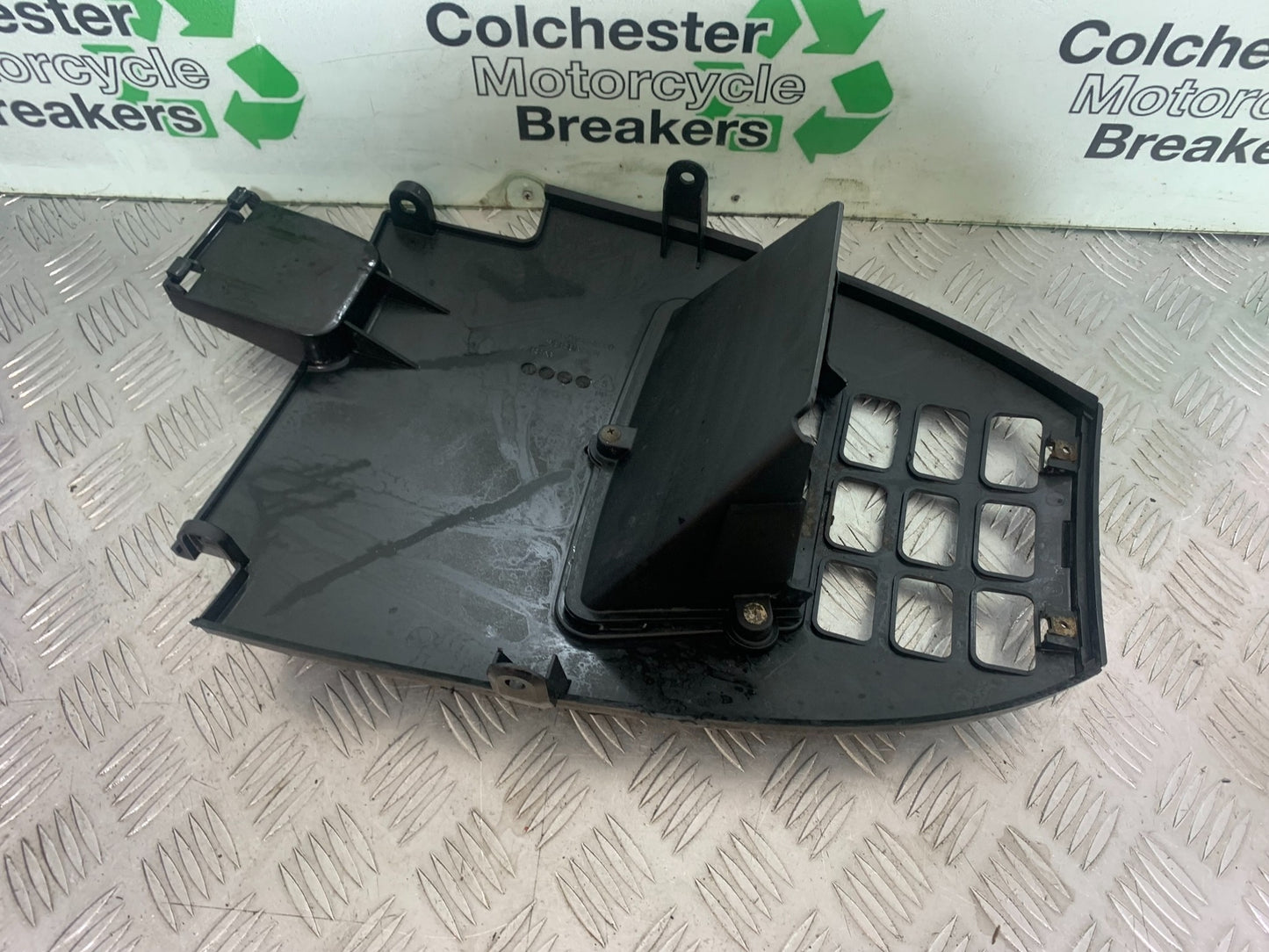 KAWASAKI J125 J125 BELLYPAN YEAR 2016-2020 (CMB1158)