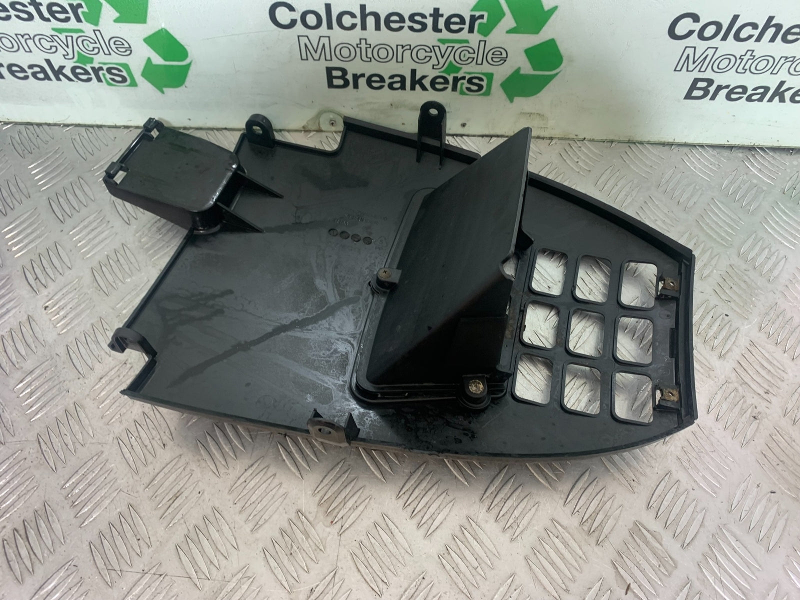KAWASAKI J125 J125 BELLYPAN YEAR 2016-2020 (CMB1158)