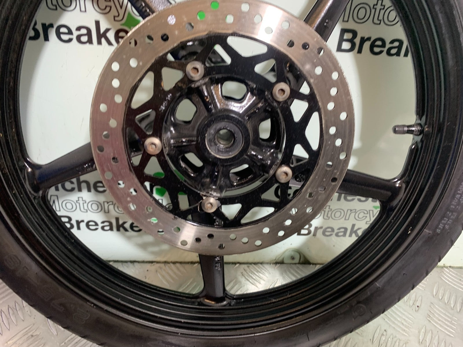 YAMAHA YBR125 YBR 125 FRONT WHEEL AND DISC  YEAR 2010-2017 (CMB1252)