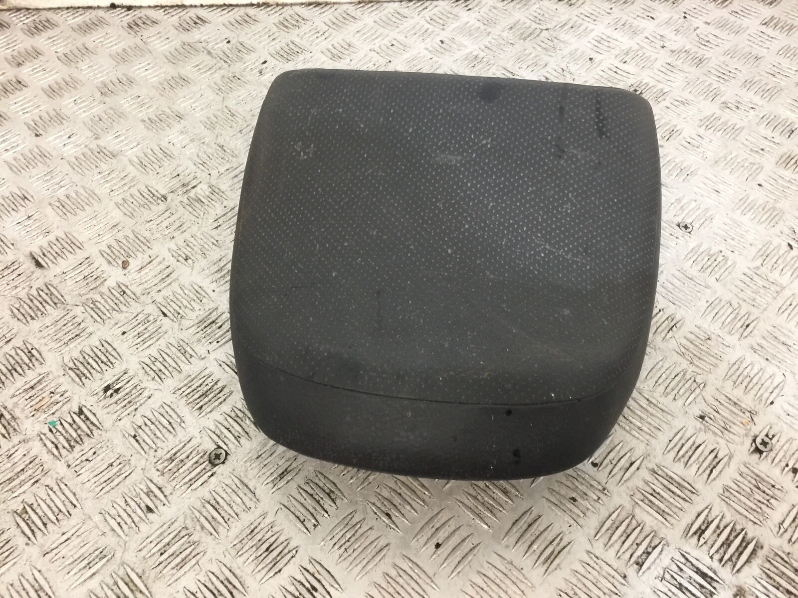 YAMAHA FJR1300 FJR 1300 REAR SEAT YEAR 2001-05 (STOCK 814)