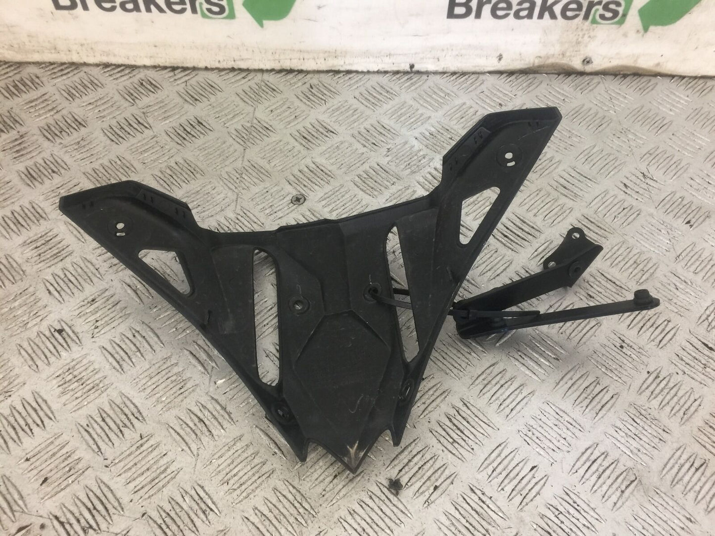 KAWASAKI NINJA 650 SCREEN INFILL PANEL YEAR 2020 (STOCK 726)