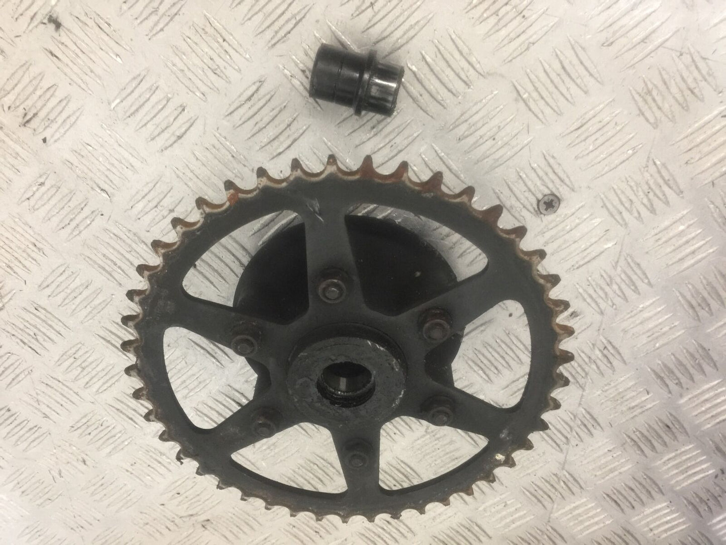 KTM RC125 RC 125 REAR SPROCKET CARRIER  YEAR  2014 2017 (STOCK 838)