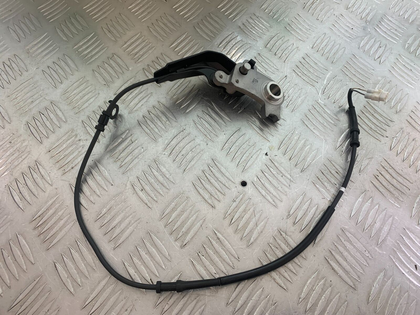 YAMAHA XSR900 XSR 900 FRONT ABS SENSOR   YEAR 2021-2022 (CMB1073)