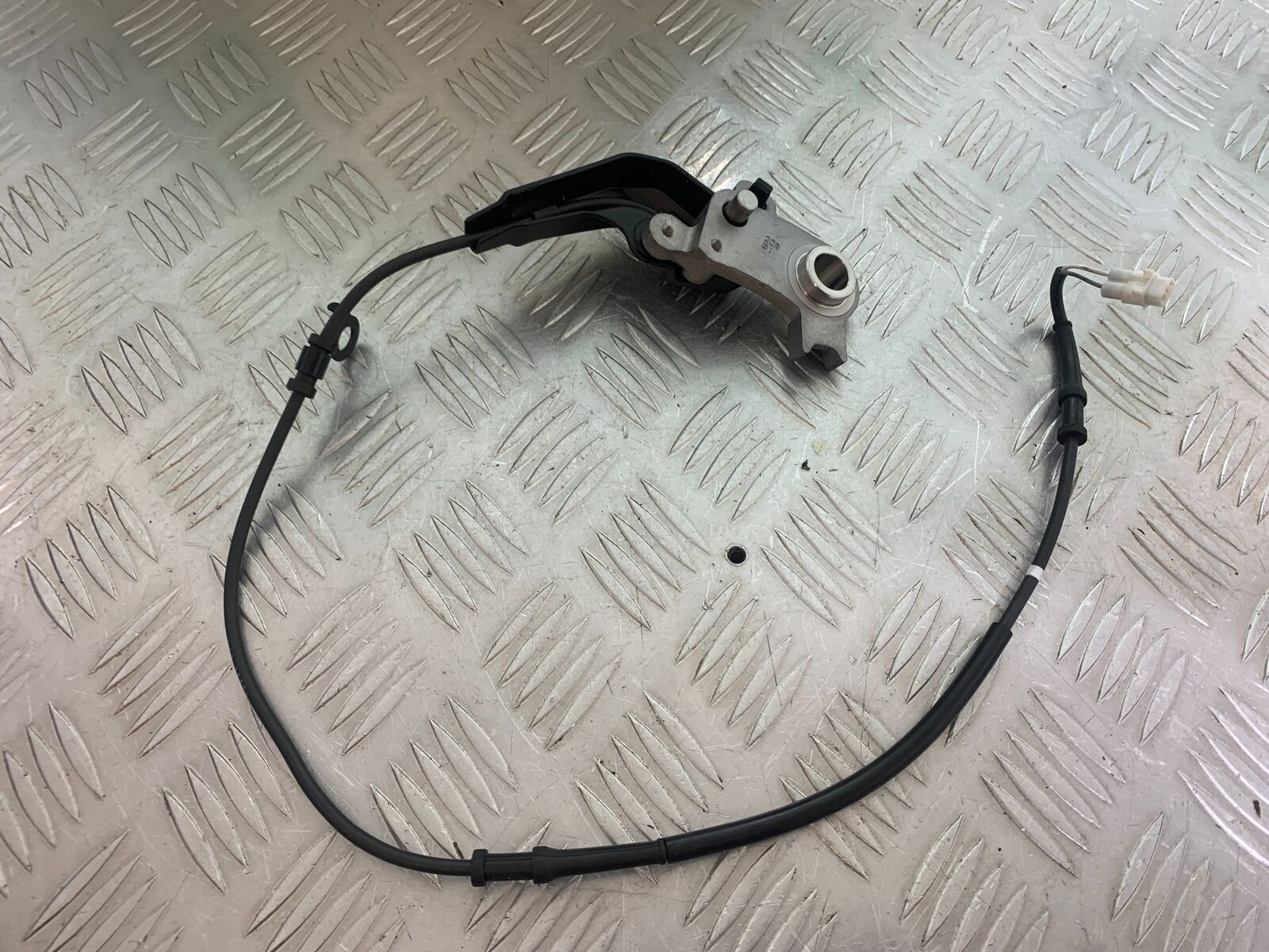 YAMAHA XSR900 XSR 900 FRONT ABS SENSOR   YEAR 2021-2022 (CMB1073)