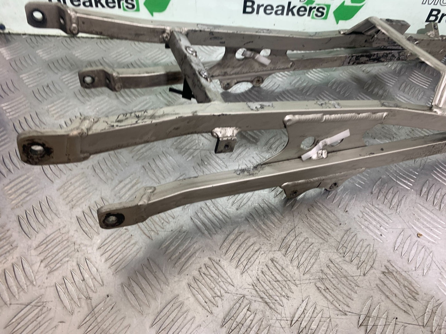 KAWASAKI ZX9R ZX9 E1 REAR SUBFRAME   YEAR 2000-01 (CMB1171)
