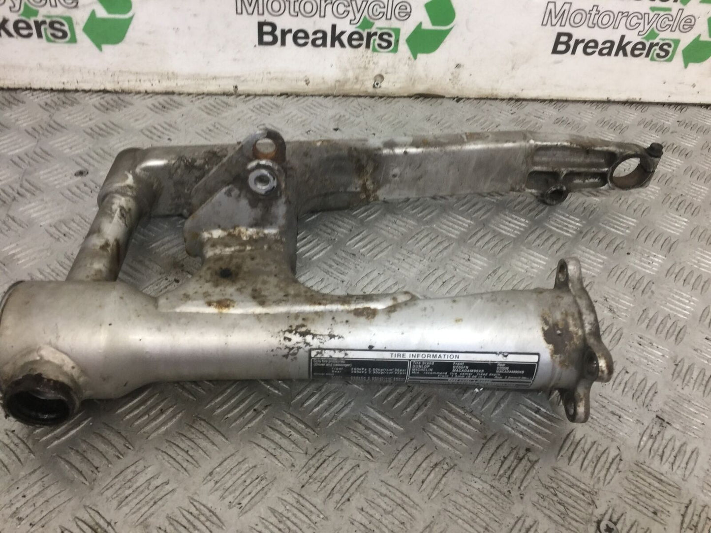 HONDA NT650 V DEAUVILLE SWINGARM  YEAR 1998-06 (STOCK NO 843)