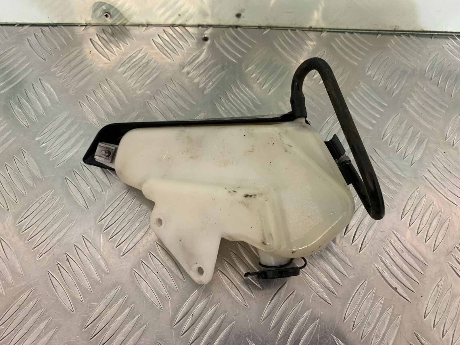 TRIUMPH TIGER 800 XCX COOLANT BOTTLE   YEAR 2015-2017  (STOCK 966)