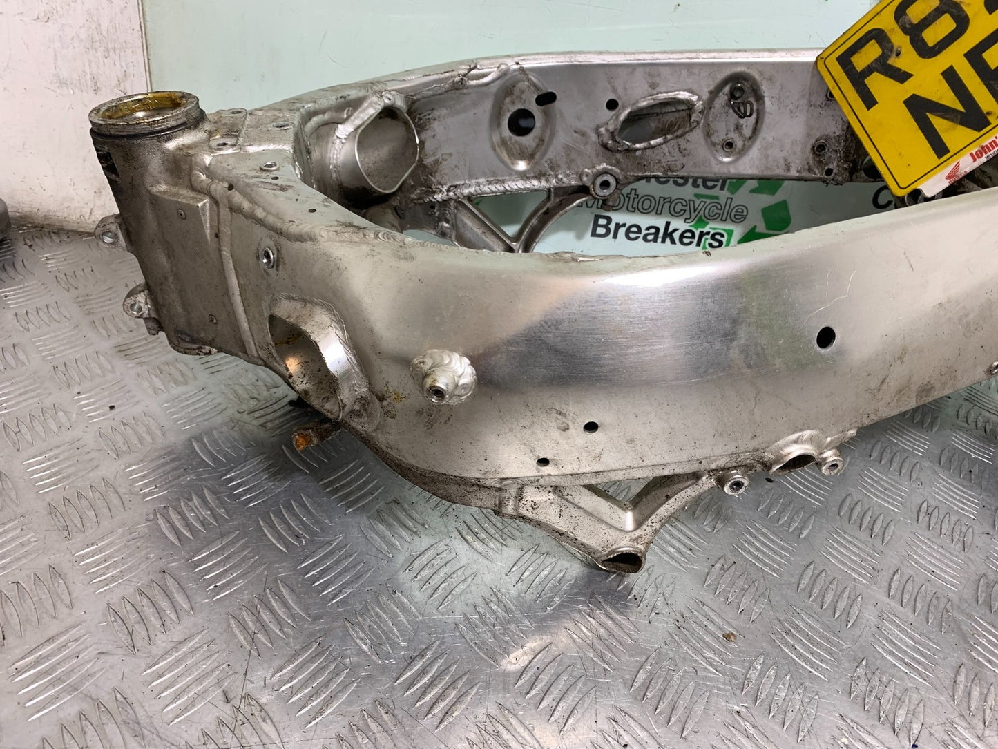 SUZUKI GSXR600 GSXR 600 SRAD FRAME REG LOG BOOK   YEAR 1997-2000 (CMB1276)