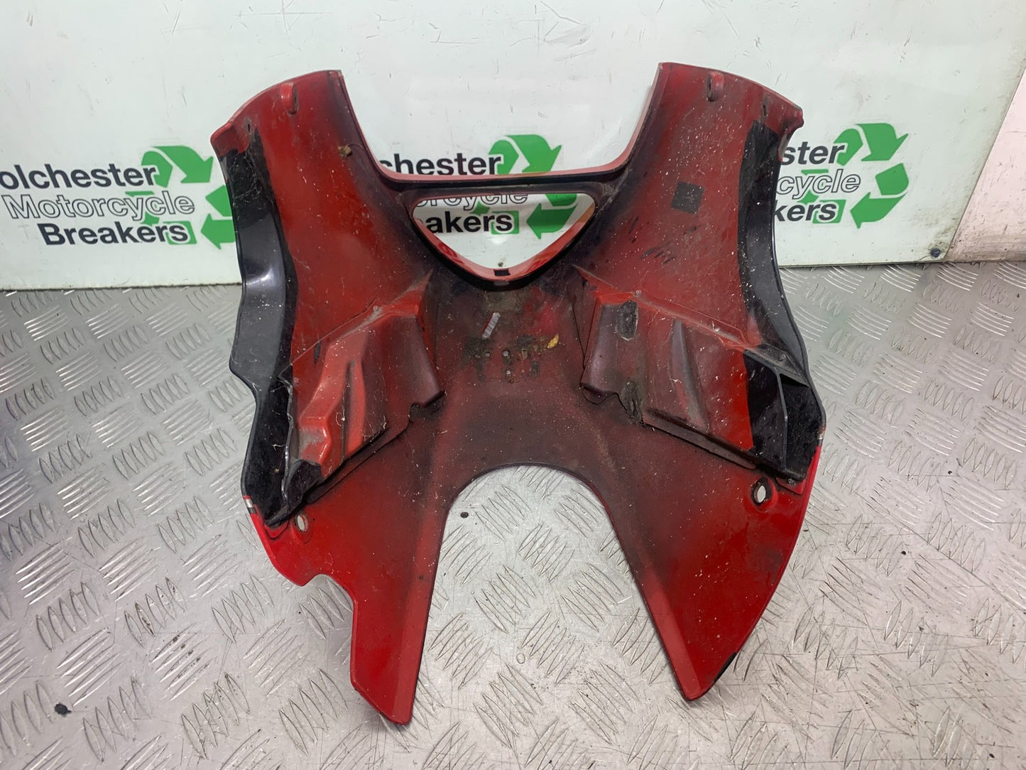 KAWASAKI GPZ600 GPZ 600 BELLY PAN YEAR 1988-90  (CMB1258)