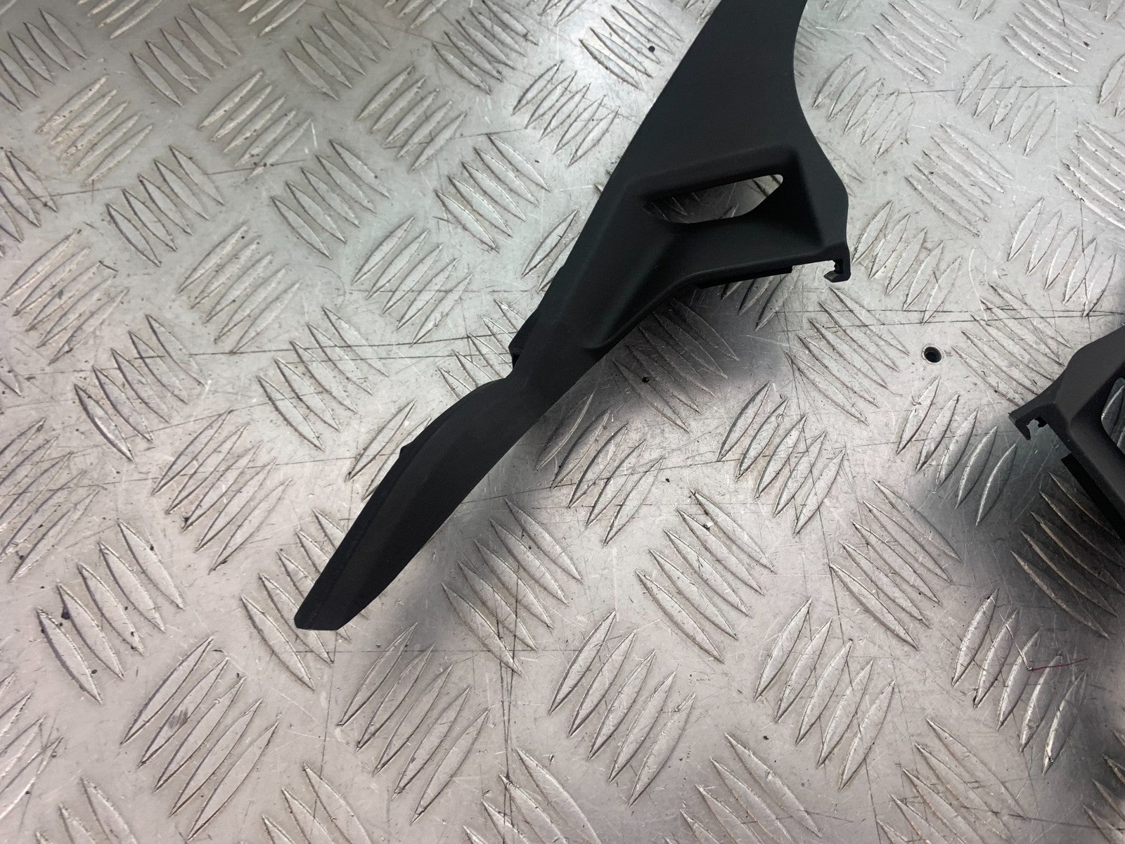 BMW K1300 S K 1300 S LEFT AND RIGHT TOP FAIRING INFILLS YEAR 2009-16 (CMB1216)