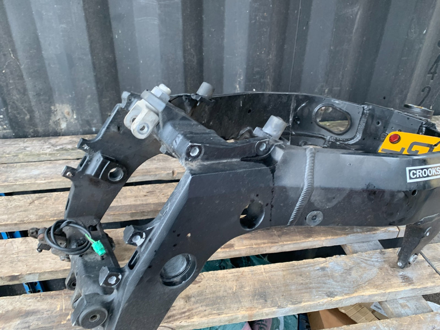 SUZUKI GSXR750 GSXR 750 K4 K5 FRAME REG LOG BOOK   2004-2005 (CMB1319)