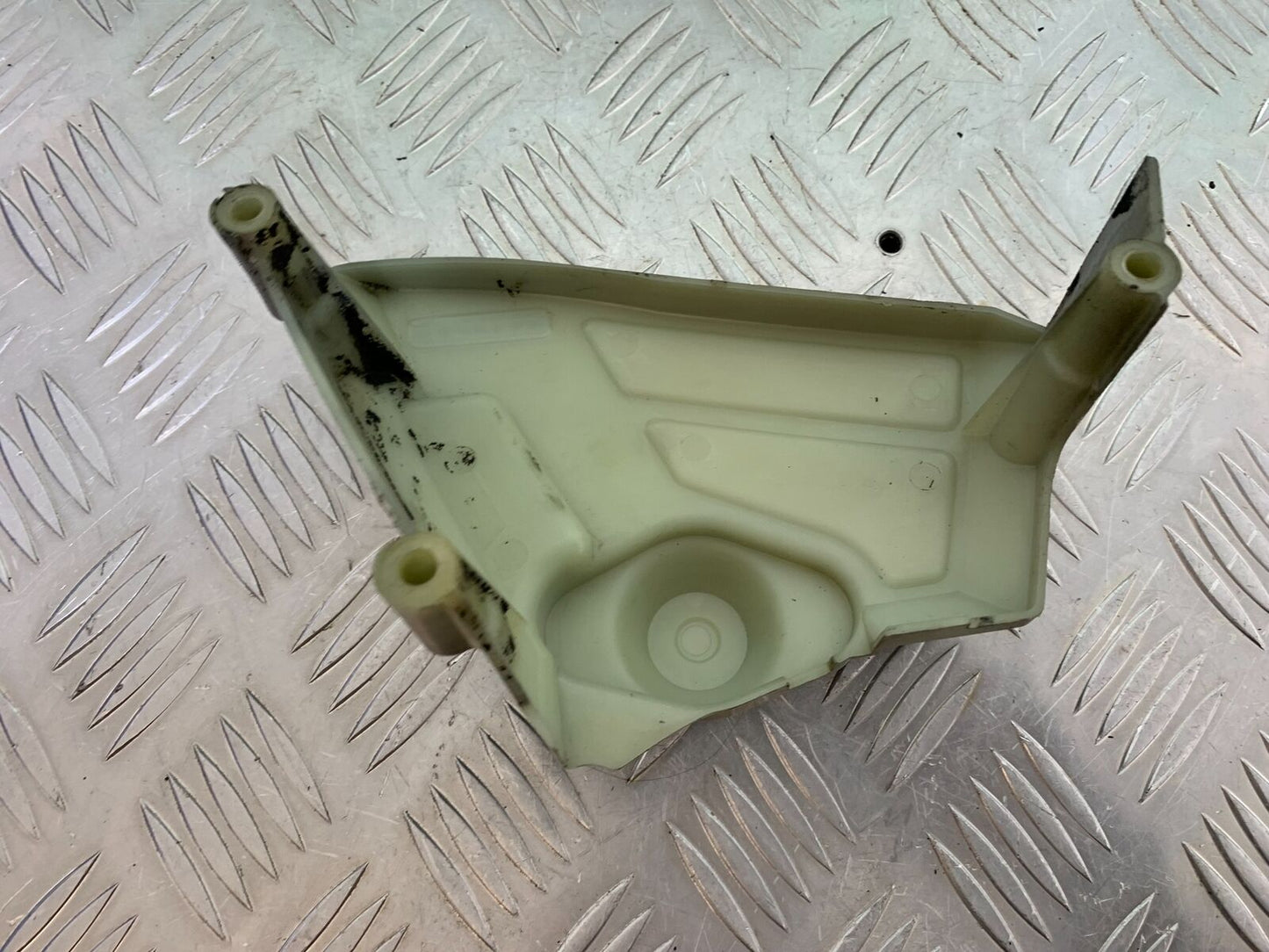 SUZUKI SV650 SV 650 SPROCKET COVER   YEAR 2003-2006 (CMB1014)