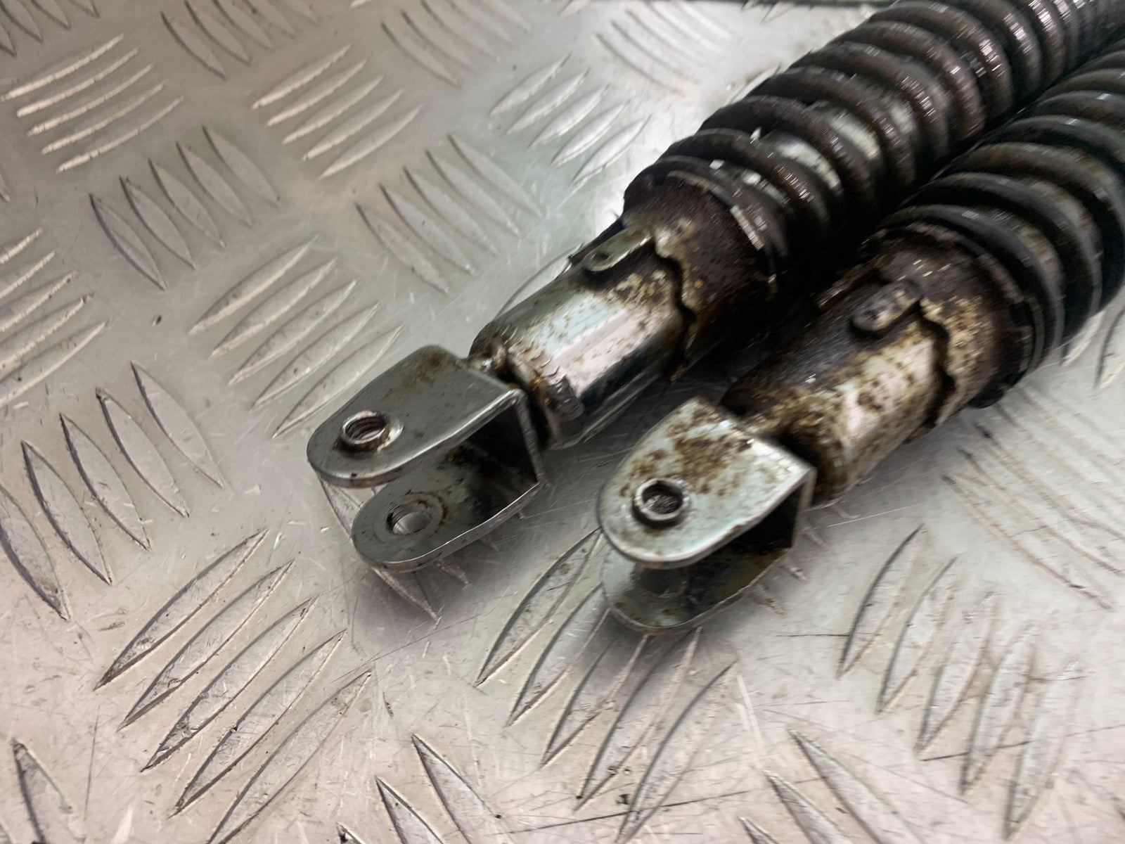 NECO ALEXONE 125 REAR SHOCKS  YEAR 2016-2022  (CMB1273)