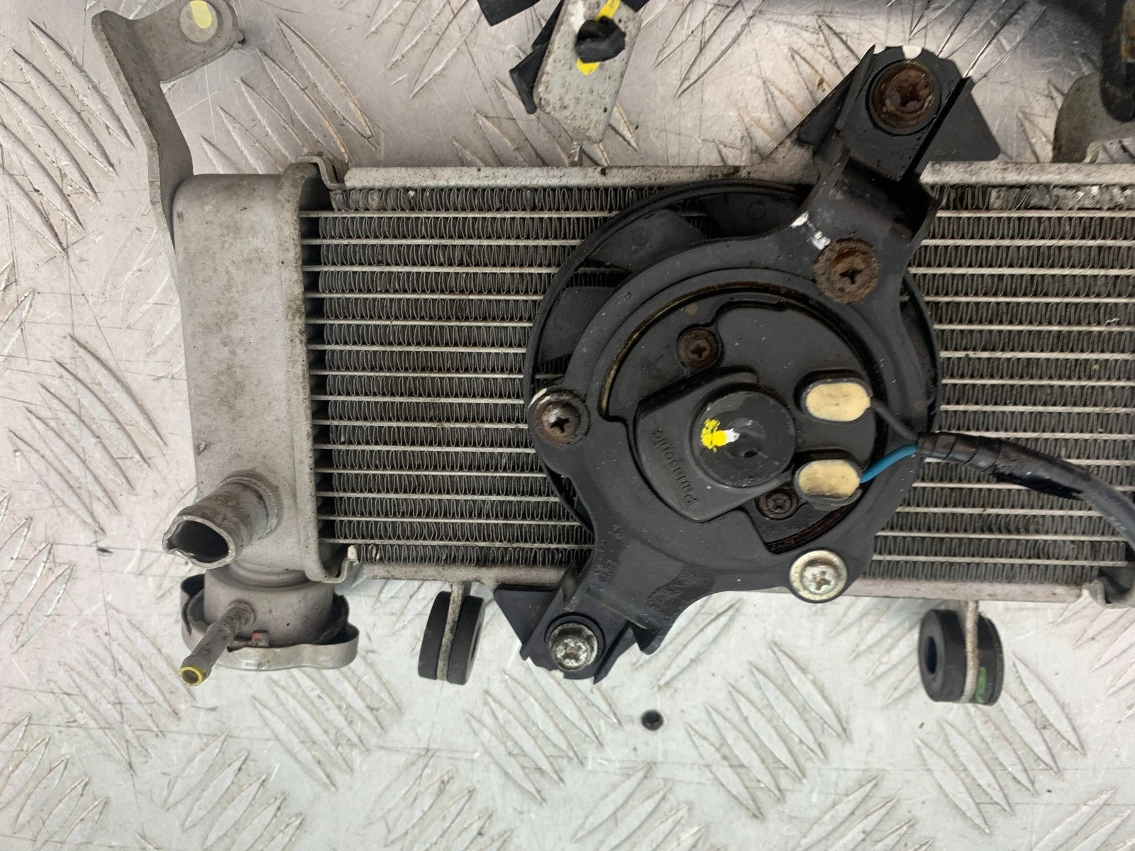 YAMAHA YZF-R125 YZF 125 RADIATOR AND FAN   YEAR 2019-2022 (CMB1263)