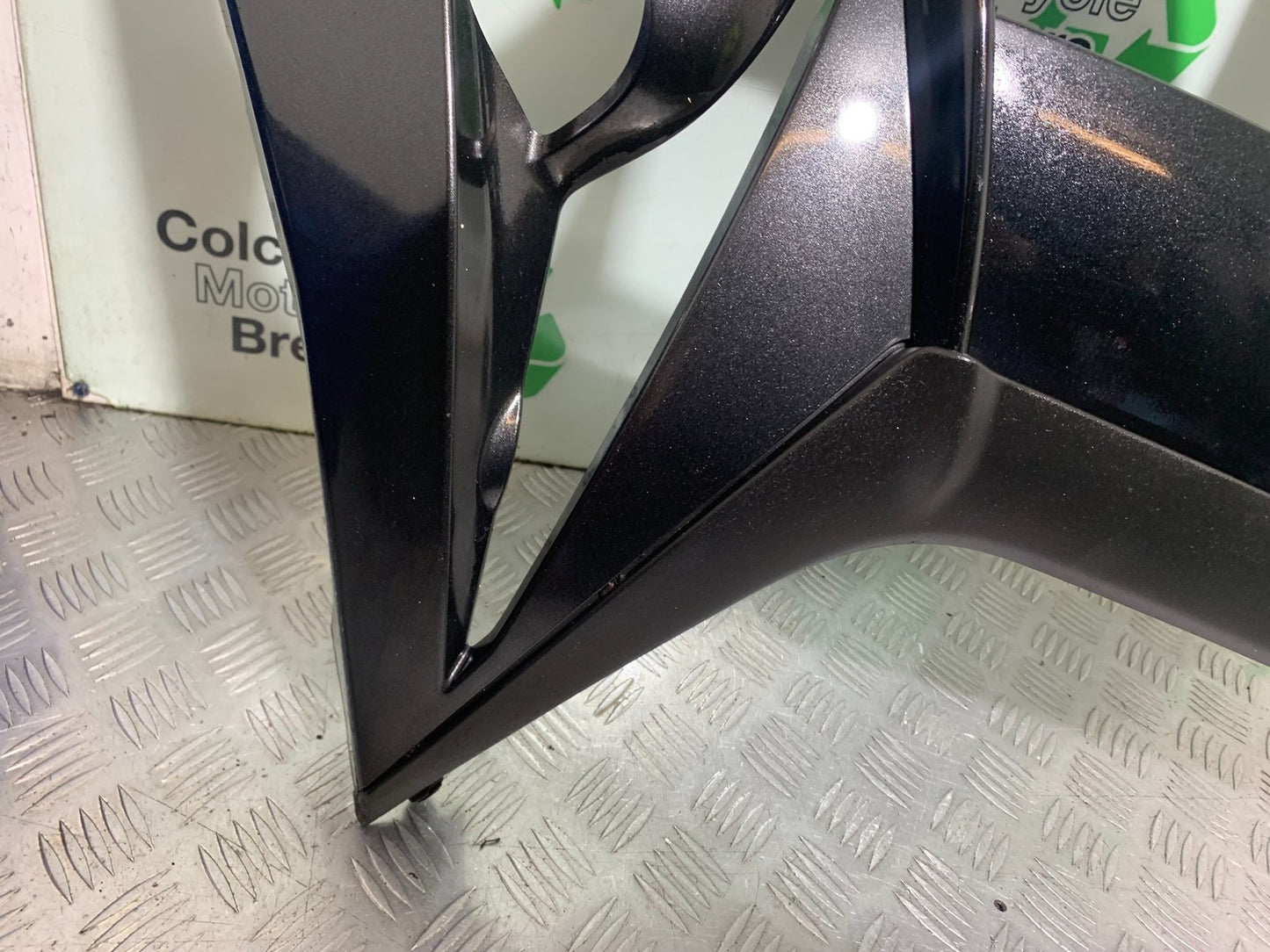 KAWASAKI Z1000 SX RIGHT FAIRING PANEL  YEAR 2014-16 (CMB1264)
