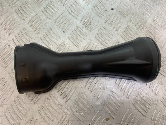 KAWASAKI GTR1400 GTR 1400 SWINGARM INFILL COVER   YEAR 2007-2009 (CMB1174)