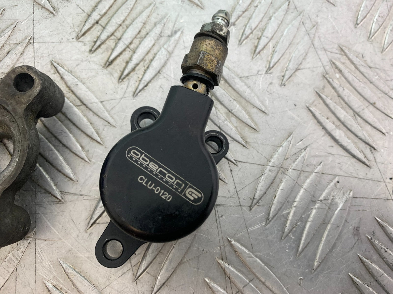 APRILIA RSV1000 RSV 1000 MILLE CLUTCH SLAVE CYLINDER  1998- 2003 (CMB1184)