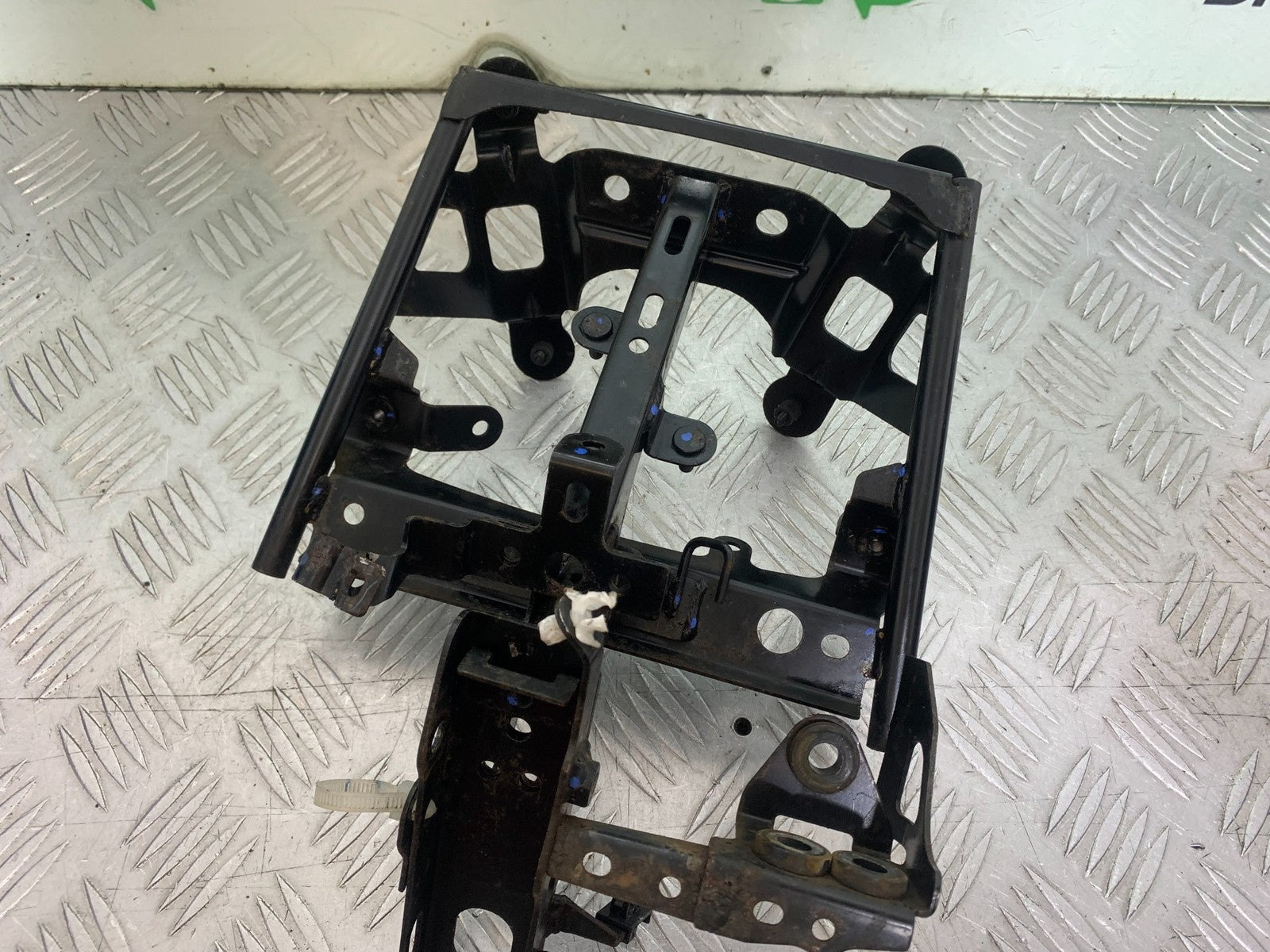 YAMAHA NMAX-125 N MAX 125 FAIRING BRACKET   YEAR 2015-2020  (CMB1231)