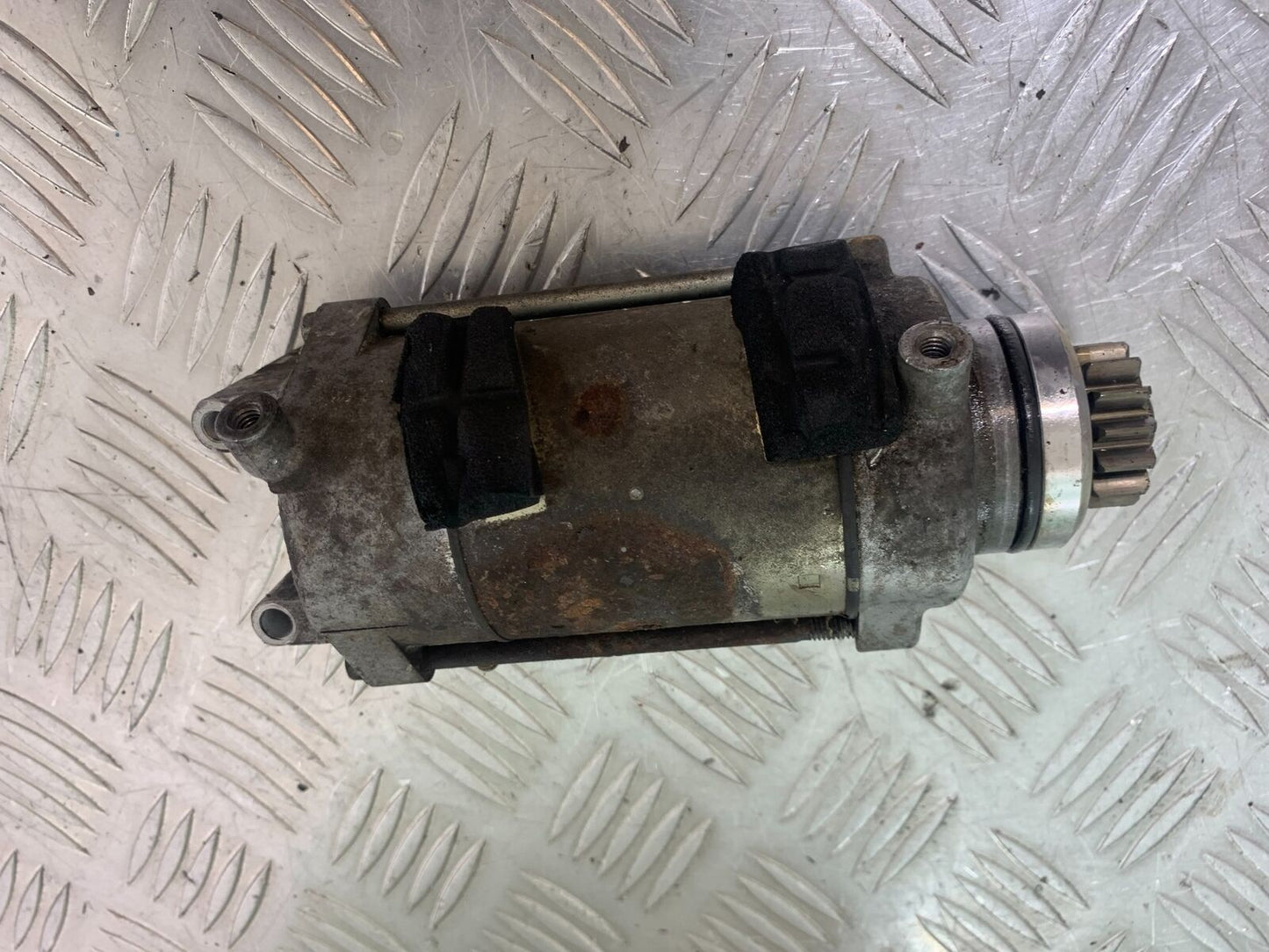 KAWASAKI Z750 ZR750 ZR-7S STARTER MOTOR  YEAR 1999-05 (CMB1135)