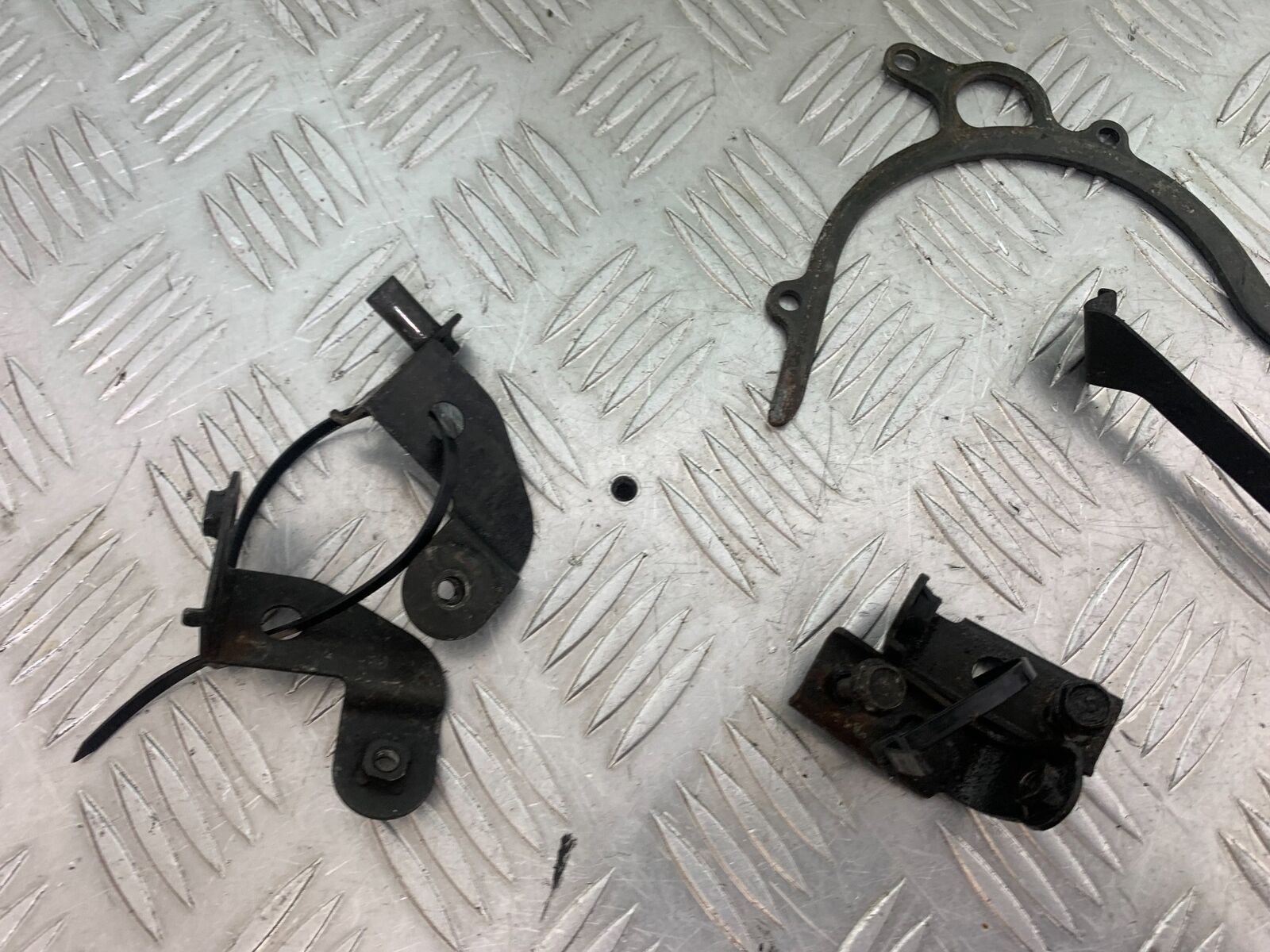 HONDA CBR1100 BLACKBIRD BRACKETS  YEAR 1999-2005 (CMB1103)
