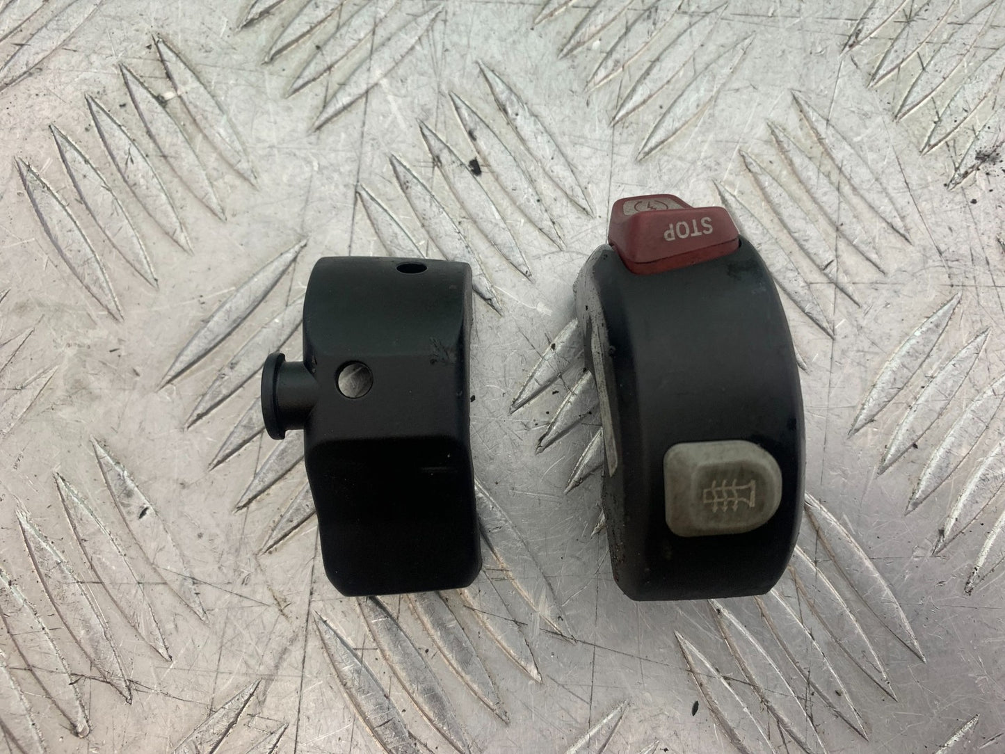 BMW K1300 S K 1300 S RIGHT SWITCH GEAR  YEAR 2009-16 (CMB1216)