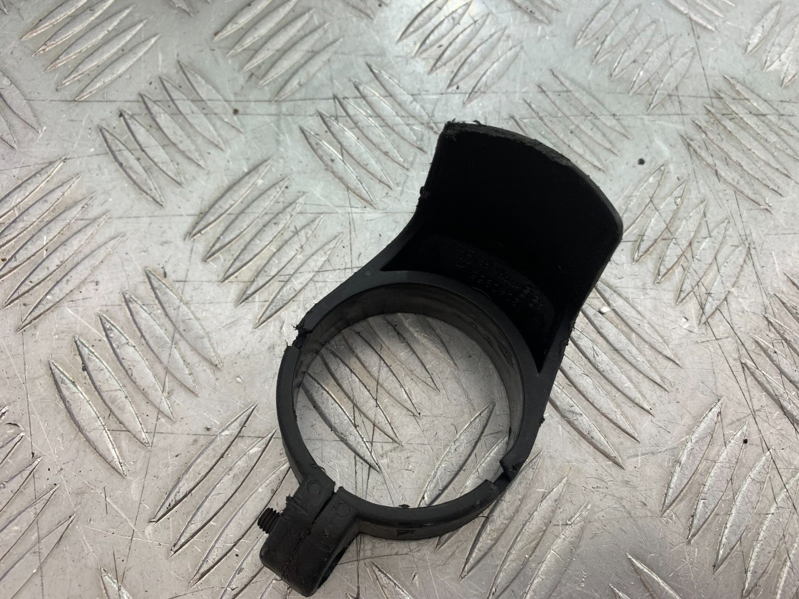 TRIUMPH 955i DAYTONA 1X FORK GUARD  YEAR 2002-2006 (CMB1229)