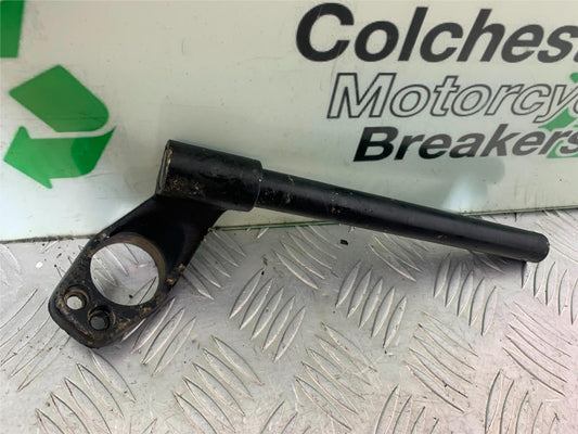 TRIUMPH TROPHY 900 RIGHT HANDLBAR   YEAR 1991-95 (CMB1251)