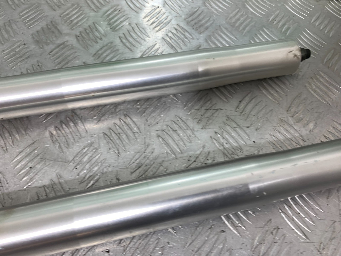 KAWASAKI GTR1400 GTR 1400 FORKS   YEAR 2007-2009 (CMB1306)