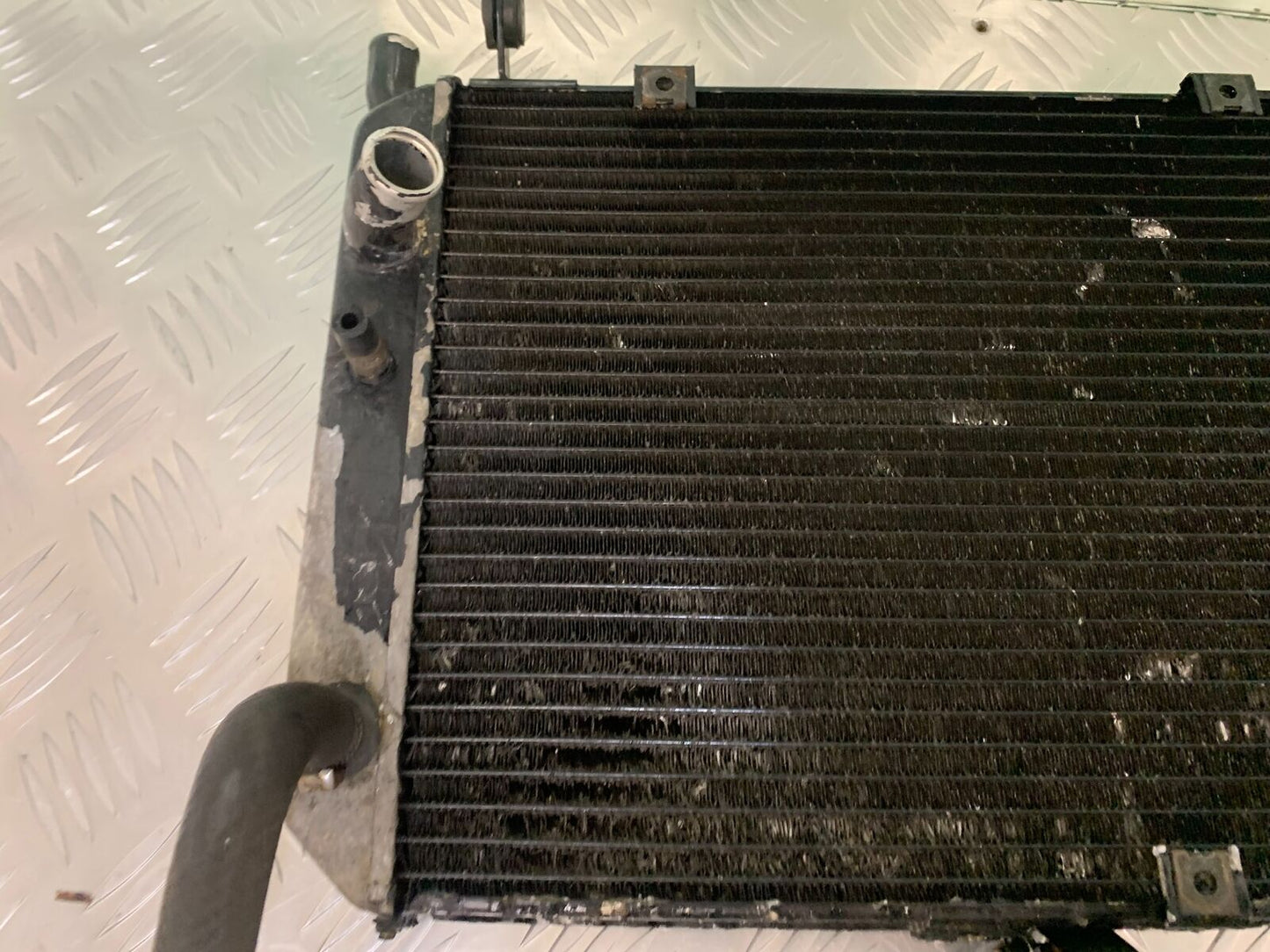 YAMAHA FJR1300 FJR 1300 RADIATOR  YEAR 2001-05 (STOCK 946)