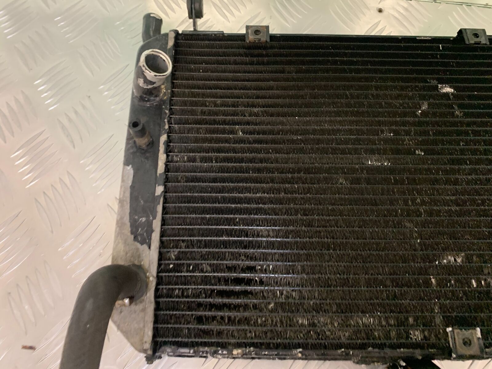 YAMAHA FJR1300 FJR 1300 RADIATOR  YEAR 2001-05 (STOCK 946)