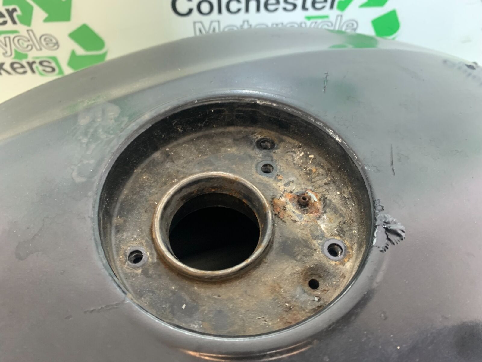 YAMAHA XJR1300 XJR 1300 PETROL TANK  1999-2003 (CMB1119)