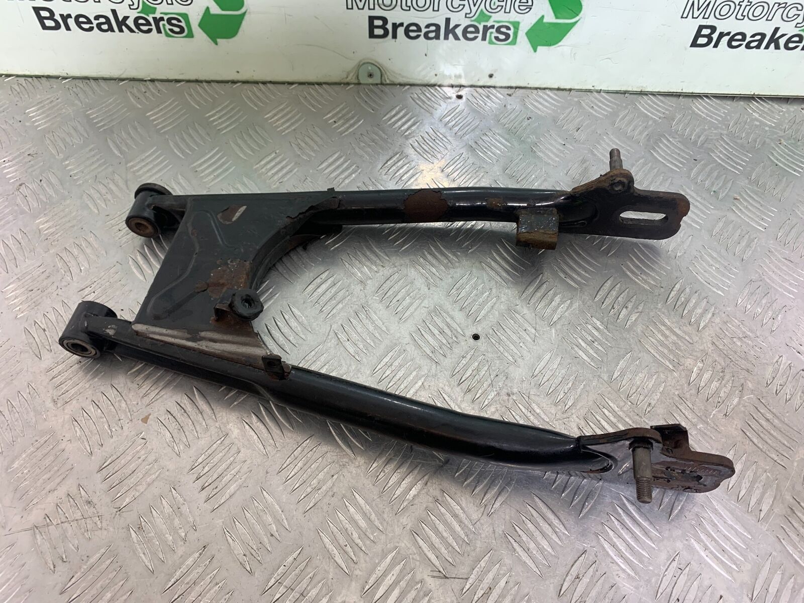 MUTT GT-SS 125 SWINGARM  YEAR 2020- 2024 (CMB1085)