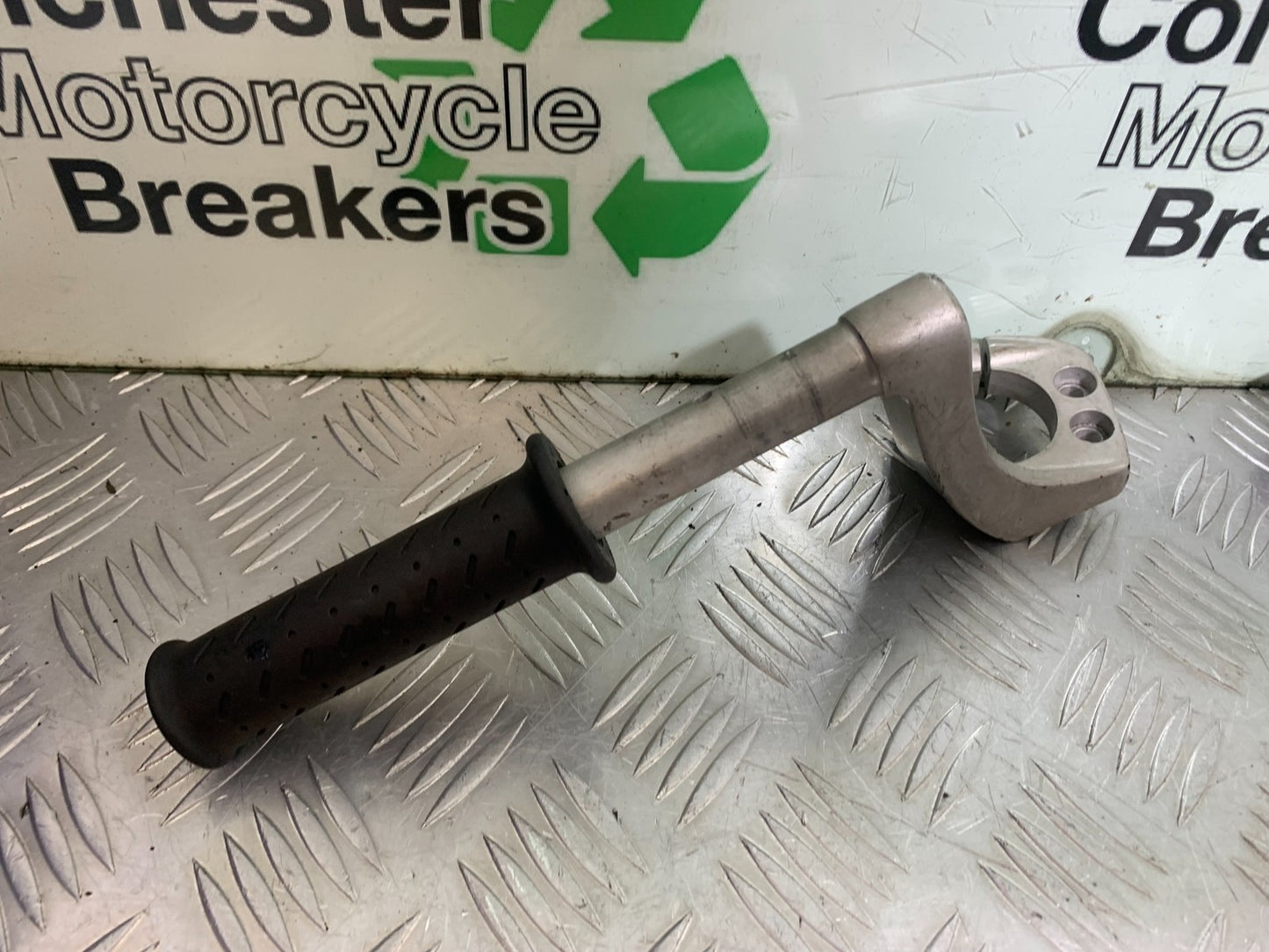TRIUMPH 1050 SPRINT ST LEFT HANDLEBAR   2003-2011 (CMB1285)
