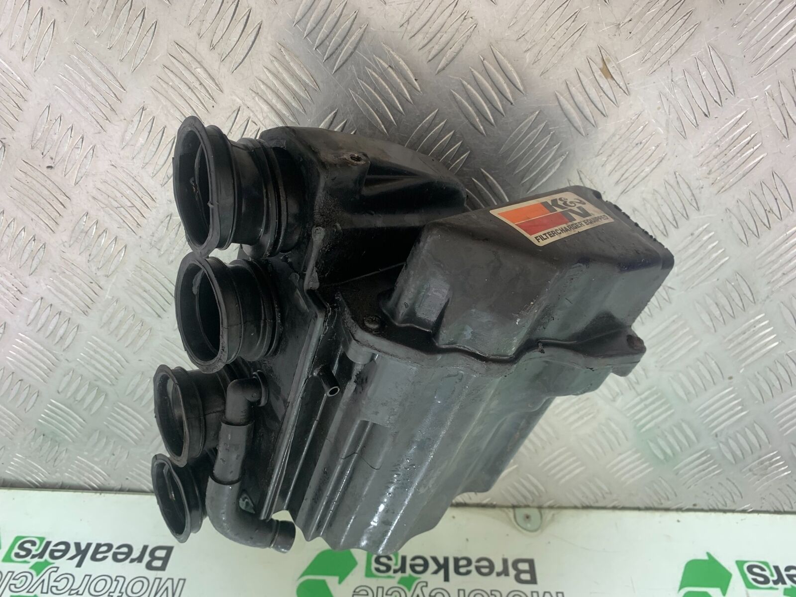YAMAHA FJ1100 FJ 1100 AIRBOX  YEAR 1984-1985 (CMB1101)