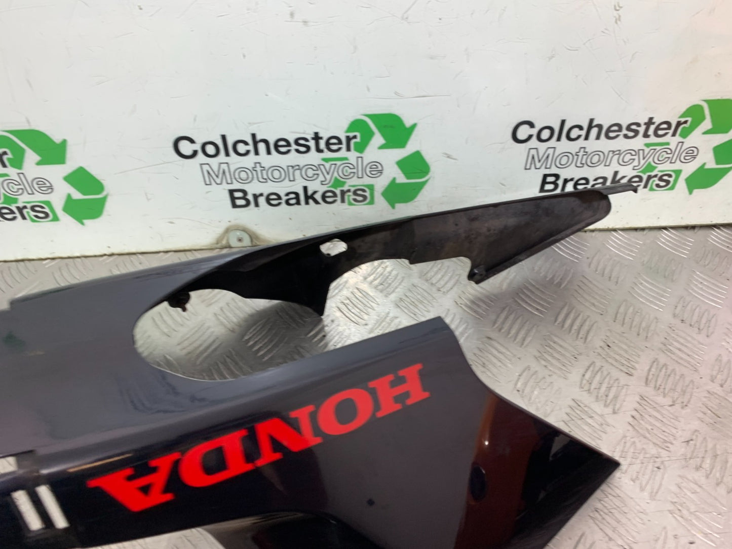 HONDA CBR1000 RR  BELLY PAN YEAR  2008-2011(CMB1330)