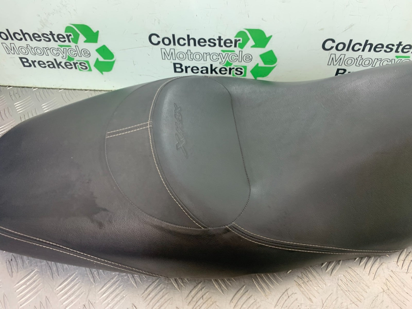 YAMAHA XMAX 300 SEAT  YEAR 2017-2020 (CMB1218)