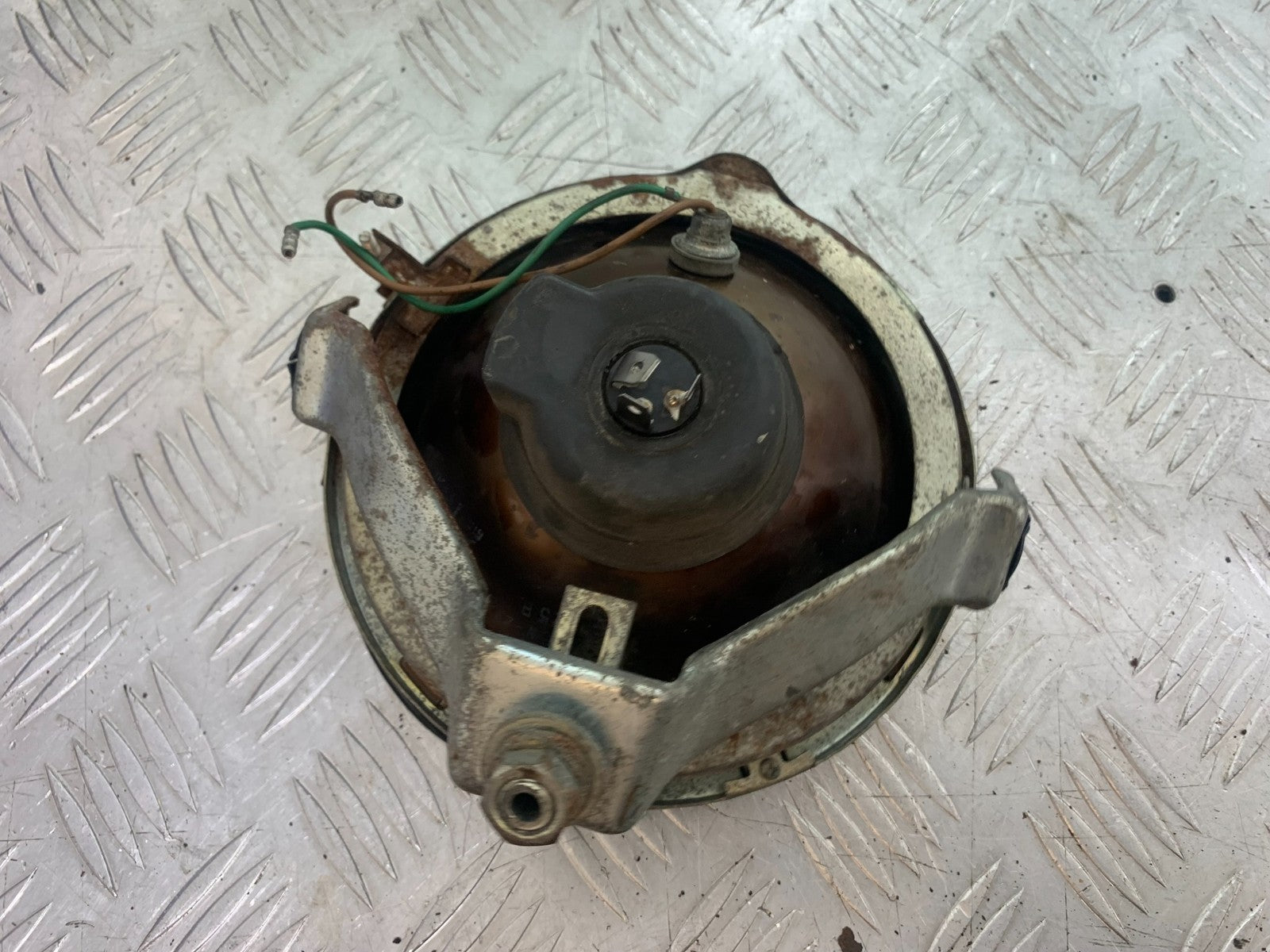 HONDA GL500 GL 500 SILVERWING HEADLIGHT   YEAR 1981-82 (CMB1168)