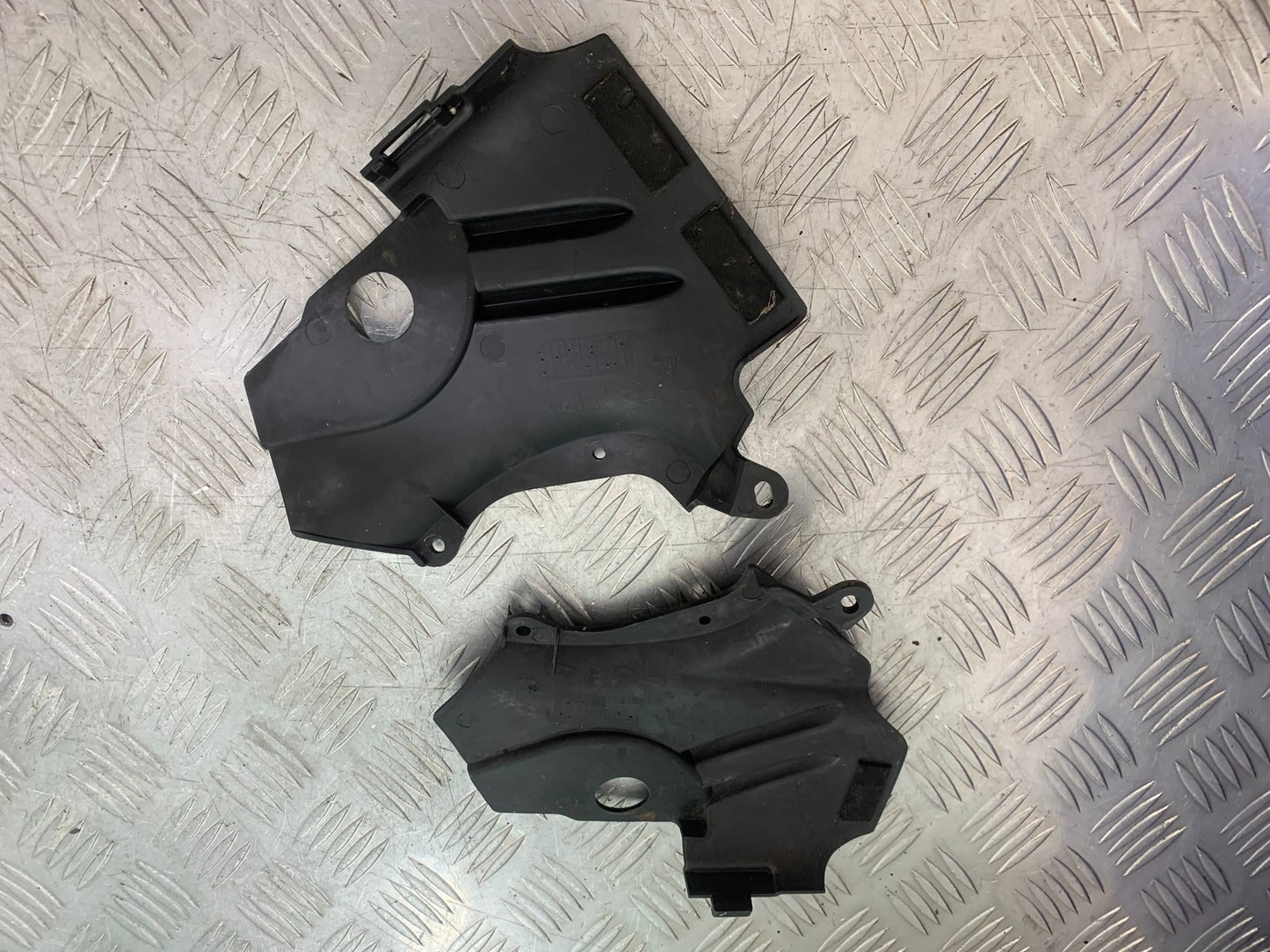 YAMAHA YBR125 CUSTOM SIDE INFILLS  YEAR 2008-2016 (CMB1192)