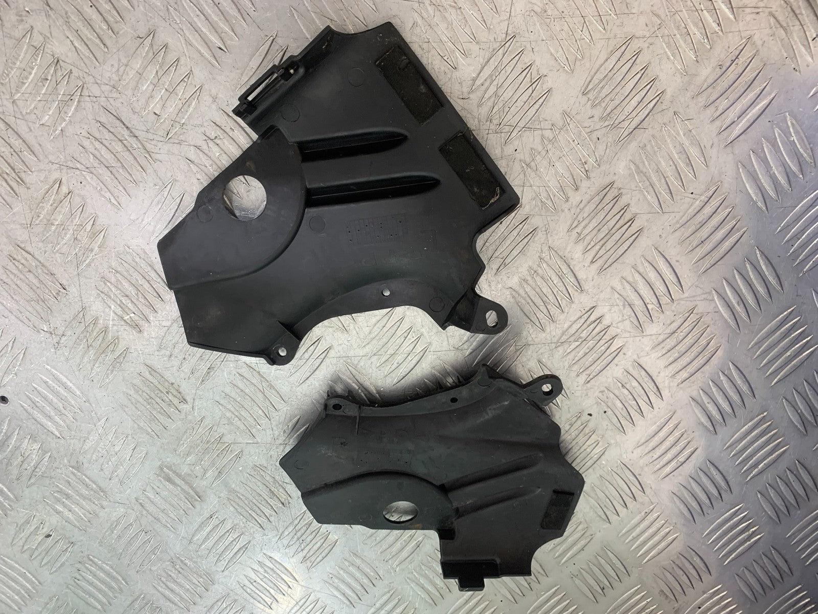 YAMAHA YBR125 CUSTOM SIDE INFILLS  YEAR 2008-2016 (CMB1192)